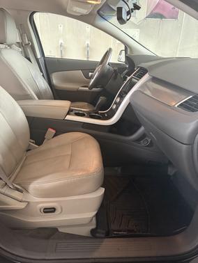 Black 2014 Ford Edge SEL