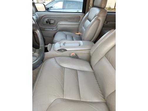 1997 Chevrolet Tahoe Base