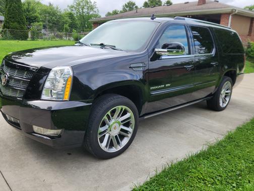 Black 2014 Cadillac Escalade ESV Premium