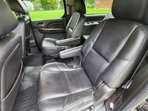 Black 2014 Cadillac Escalade ESV Premium
