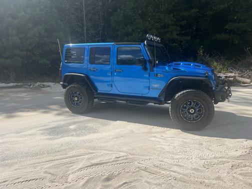 2015 Jeep Wrangler Unlimited Sahara
