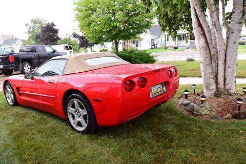 Red 1999 Chevrolet Corvette Base