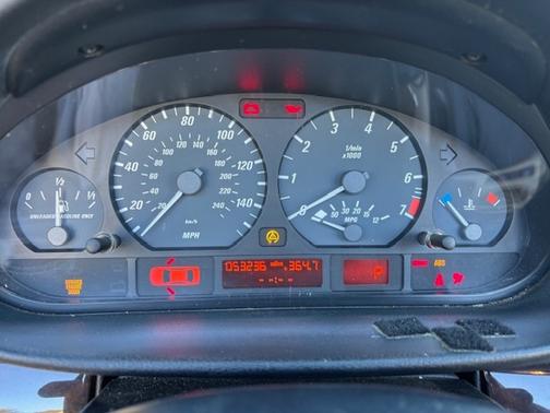 2002 BMW 325 Cic