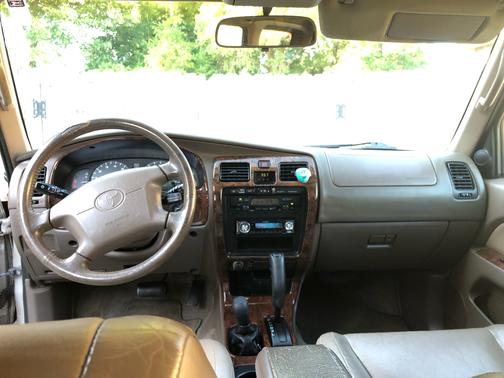 Silver 1999 Toyota 4Runner Limited 4WD