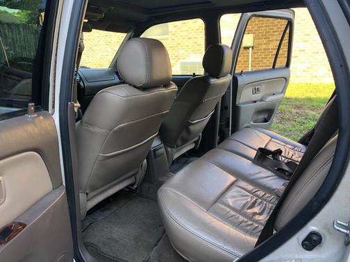 Silver 1999 Toyota 4Runner Limited 4WD
