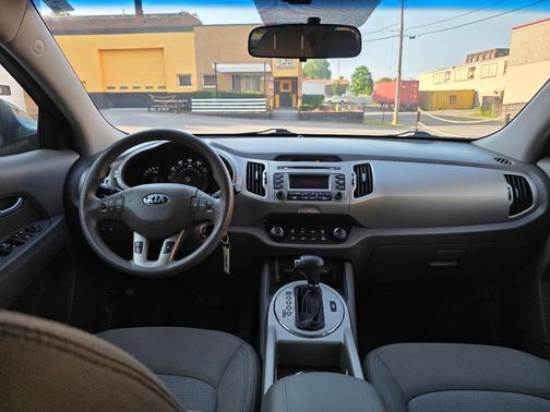 Green 2015 Kia Sportage LX