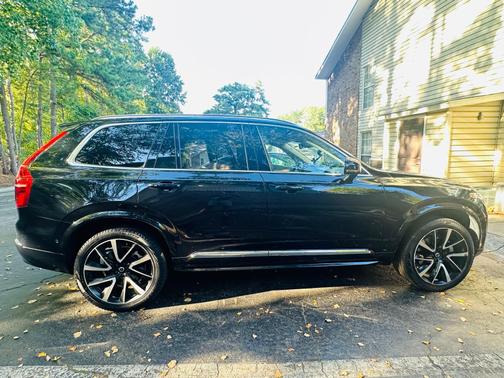 Black 2024 Volvo XC90 B6 Plus Bright Theme 7 Passenger