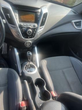 2013 Hyundai Veloster Base