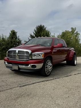 2006 Dodge Ram 3500 SLT Mega Cab