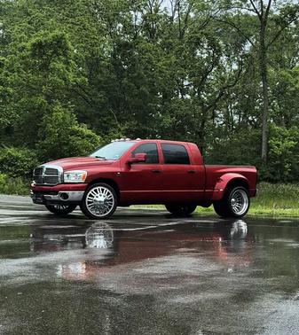 2006 Dodge Ram 3500 SLT Mega Cab