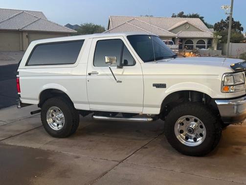 1995 Ford Bronco XL
