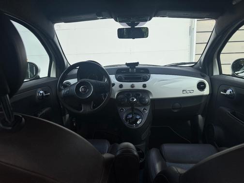 White 2012 FIAT 500 Sport