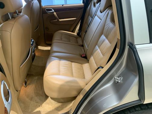 2004 Porsche Cayenne Cayenne Turbo
