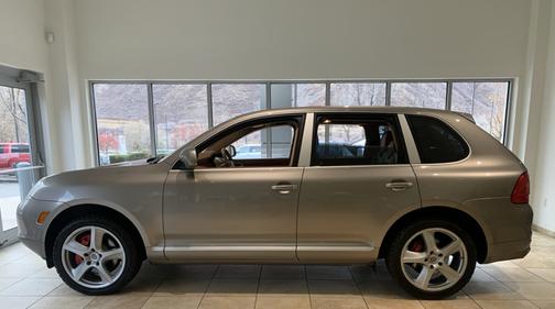 2004 Porsche Cayenne Cayenne Turbo