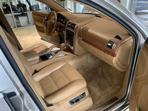 2004 Porsche Cayenne Cayenne Turbo