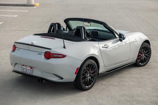 2016 Mazda MX-5 Miata Club