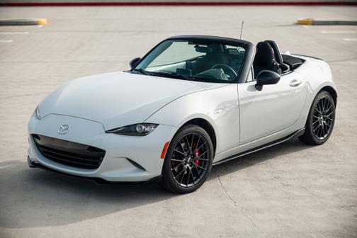 2016 Mazda MX-5 Miata Club