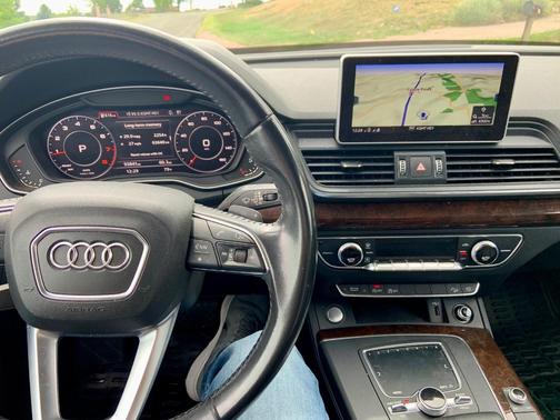 Black 2018 Audi Q5 2.0T Premium
