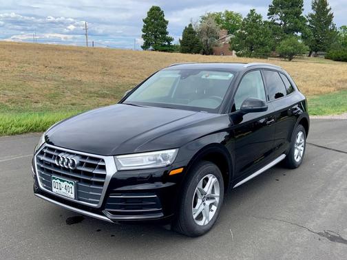 Black 2018 Audi Q5 2.0T Premium