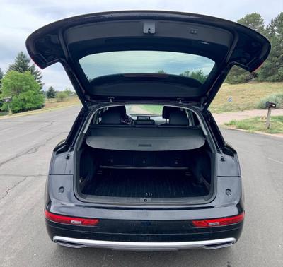 Black 2018 Audi Q5 2.0T Premium