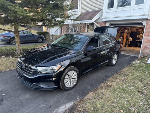Black 2019 Volkswagen Jetta 1.4T S