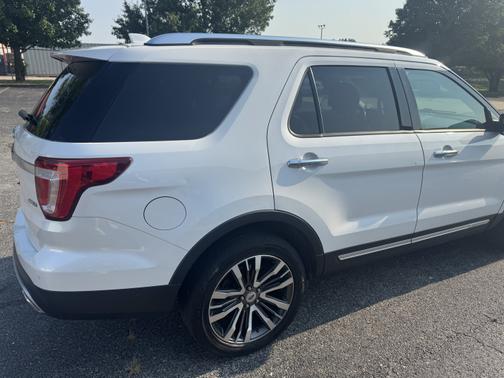2016 Ford Explorer Platinum