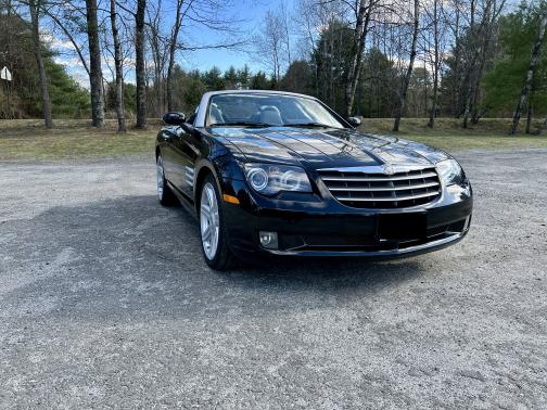 Photo 2 of 4 of 2005 Chrysler Crossfire Limited