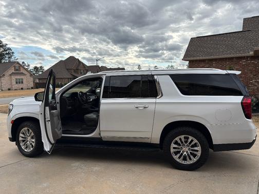 2021 GMC Yukon XL SLT
