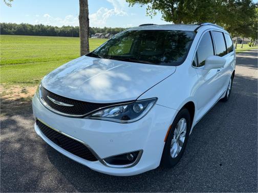 2018 Chrysler Pacifica Touring-L