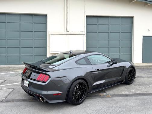 Gray 2020 Ford Shelby GT350 Base
