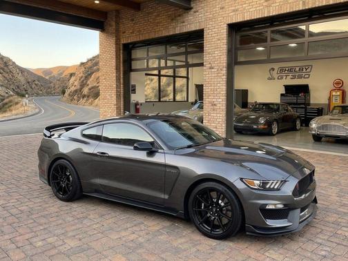 Gray 2020 Ford Shelby GT350 Base