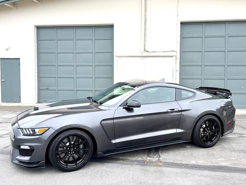 Gray 2020 Ford Shelby GT350 Base
