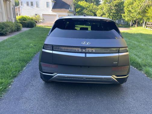Gray 2022 Hyundai IONIQ 5 SEL