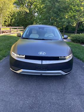 Gray 2022 Hyundai IONIQ 5 SEL