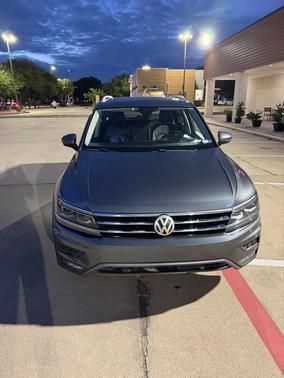 Gray 2018 Volkswagen Tiguan 2.0T SEL Premium