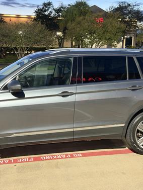 Gray 2018 Volkswagen Tiguan 2.0T SEL Premium