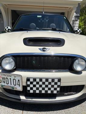 White 2009 MINI Cooper John Cooper Works