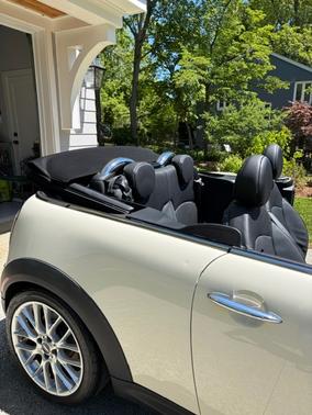 White 2009 MINI Cooper John Cooper Works