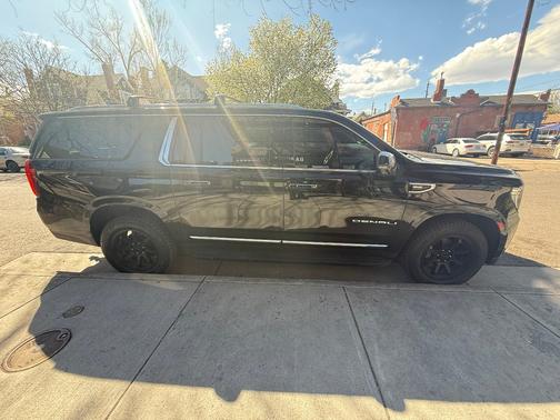 Black 2021 GMC Yukon XL Denali