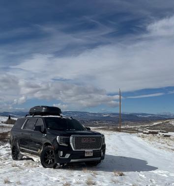 Black 2021 GMC Yukon XL Denali