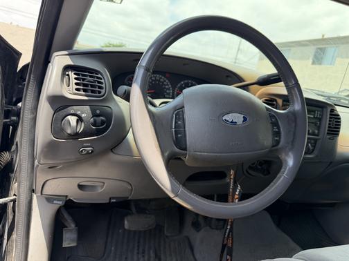 Black 2003 Ford F-150 XLT SuperCrew