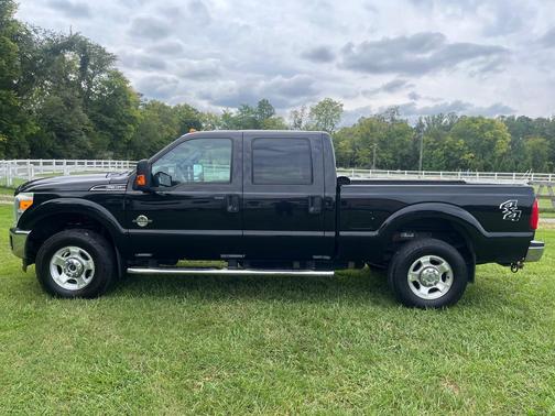 Black 2016 Ford F-350 XLT