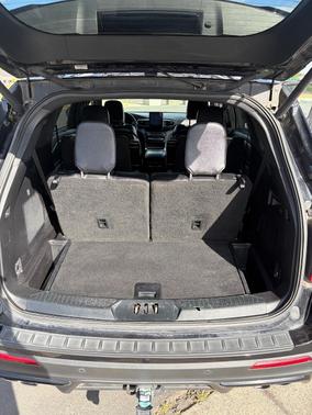 Black 2020 Ford Explorer ST