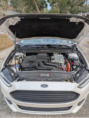 2016 Ford Fusion Hybrid Titanium