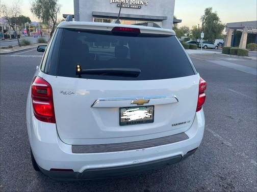 White 2016 Chevrolet Equinox LT