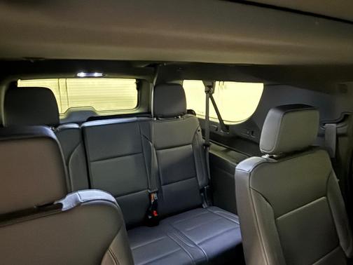 Gray 2025 Chevrolet Suburban Z71