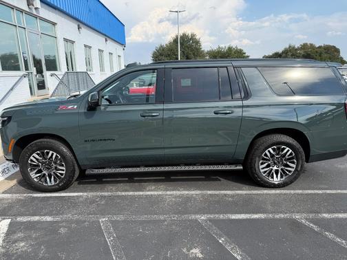 Gray 2025 Chevrolet Suburban Z71