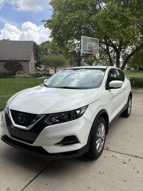 White 2020 Nissan Rogue Sport S
