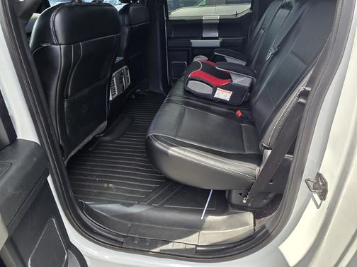 White 2017 Ford F-150 Lariat