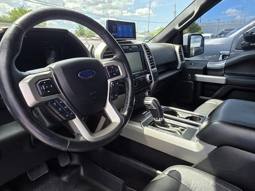 White 2017 Ford F-150 Lariat